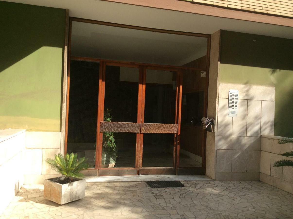 Casa Daniele Apartment Лидо ди Остия Екстериор снимка